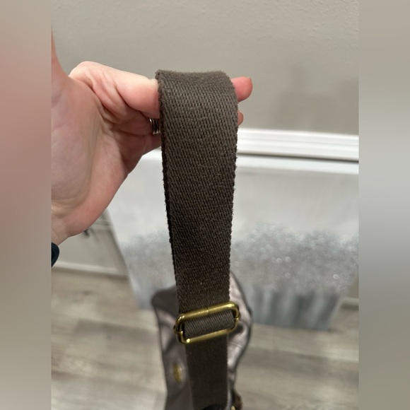 Fossil Explorer Foldover Metallic Pewter Leather - Picture 11 of 12